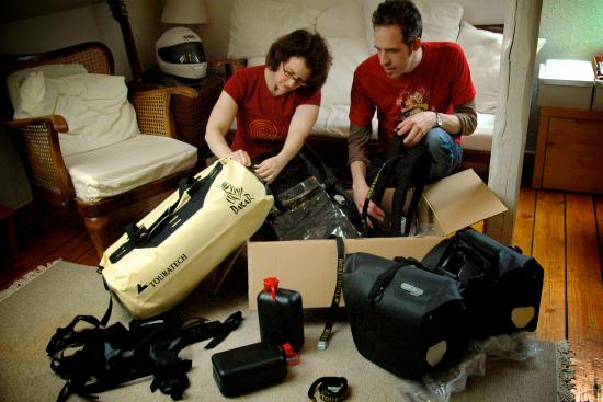 Claudio and Sonja packing.