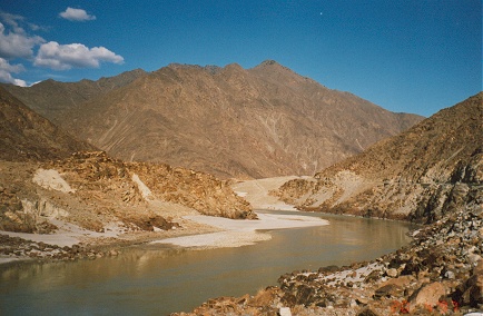 Barren landscape of the Karakoram highway