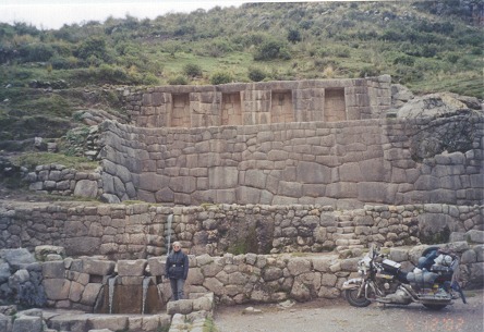 Well fitting stones at Inca baths, still working