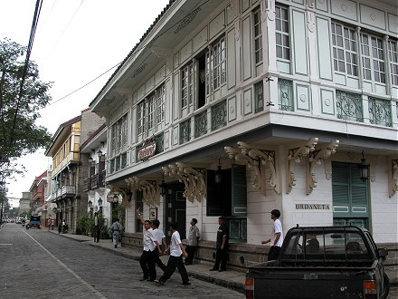 Old street scene in Intramuros