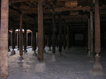 Juma Mosque, some wooden pillars date from the 10th century