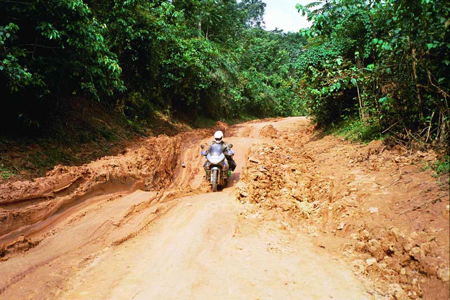 Photo by Zoe Seymour, The main road south, DRC