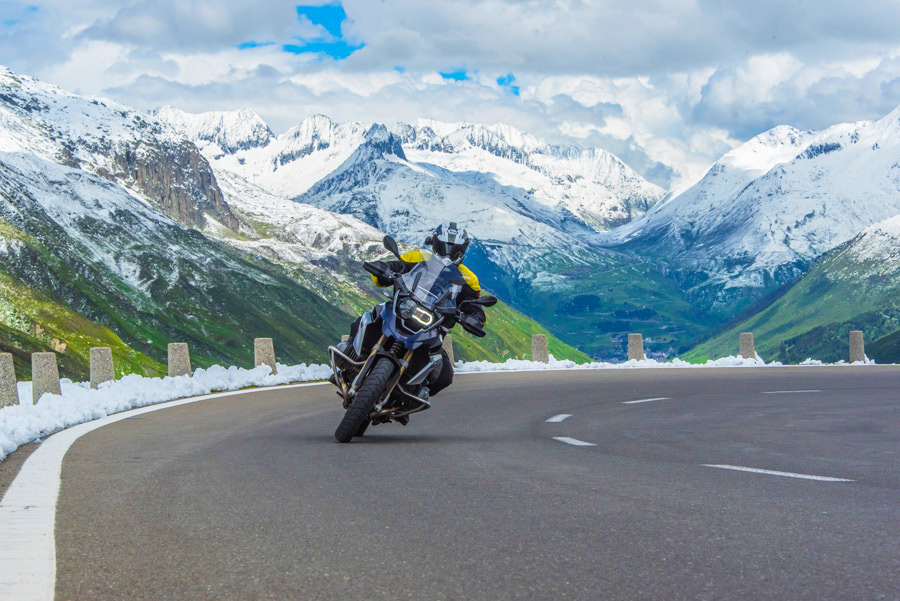 Photo by Rob Beach, Furka Pass, Switzerland