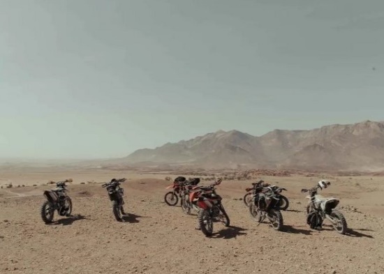 Moto Safari, Namibia, motorcycles in the desert.