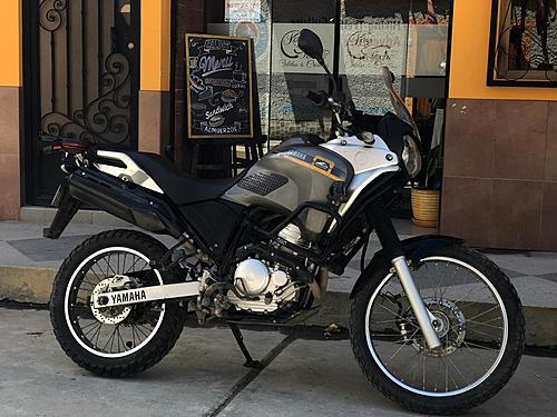 Sale in Peru: Yamaha Tenere 250 with Colombian plates-photo-2019-04-07-10