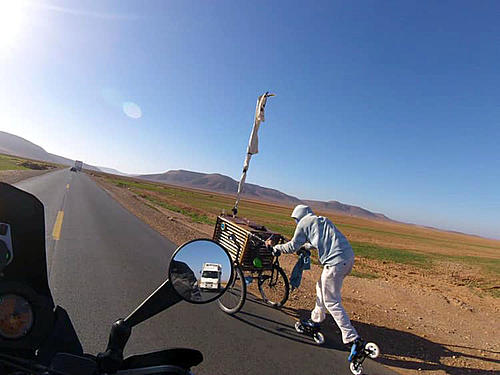 Rollerblading the Atlantic Highway pushing a trolley-iutf.jpg