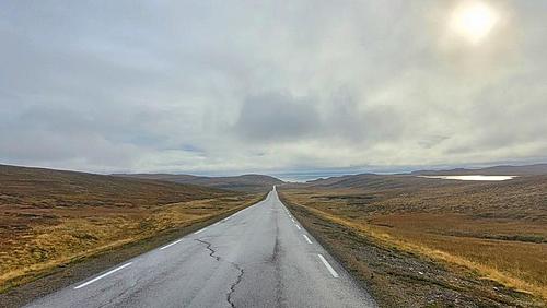 Travels around the Arctic Circle (10.000 km in Scandinavia, 2022-n964vaz2_h.jpg