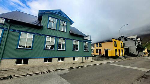 Travels around the Arctic Circle II: Iceland-20i92cab_h.jpg